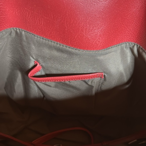 MATT & NAT BAXTER VEGAN TOTE BAG - DWELL BRICK RED VEGAN CRUELTY FREE RECYCLED - Picture 16 of 16